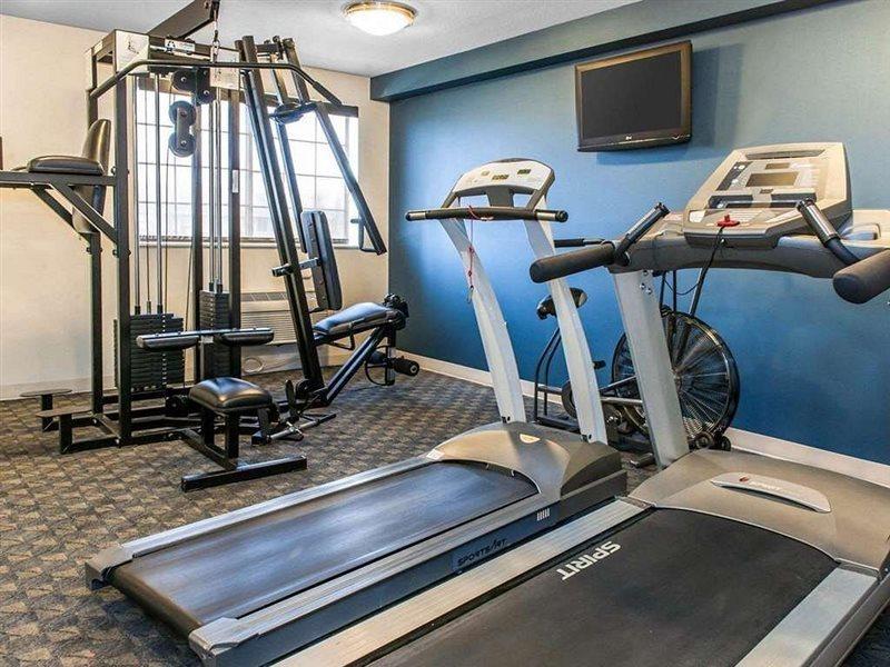 Comfort Inn & Suites Napoleon Экстерьер фото