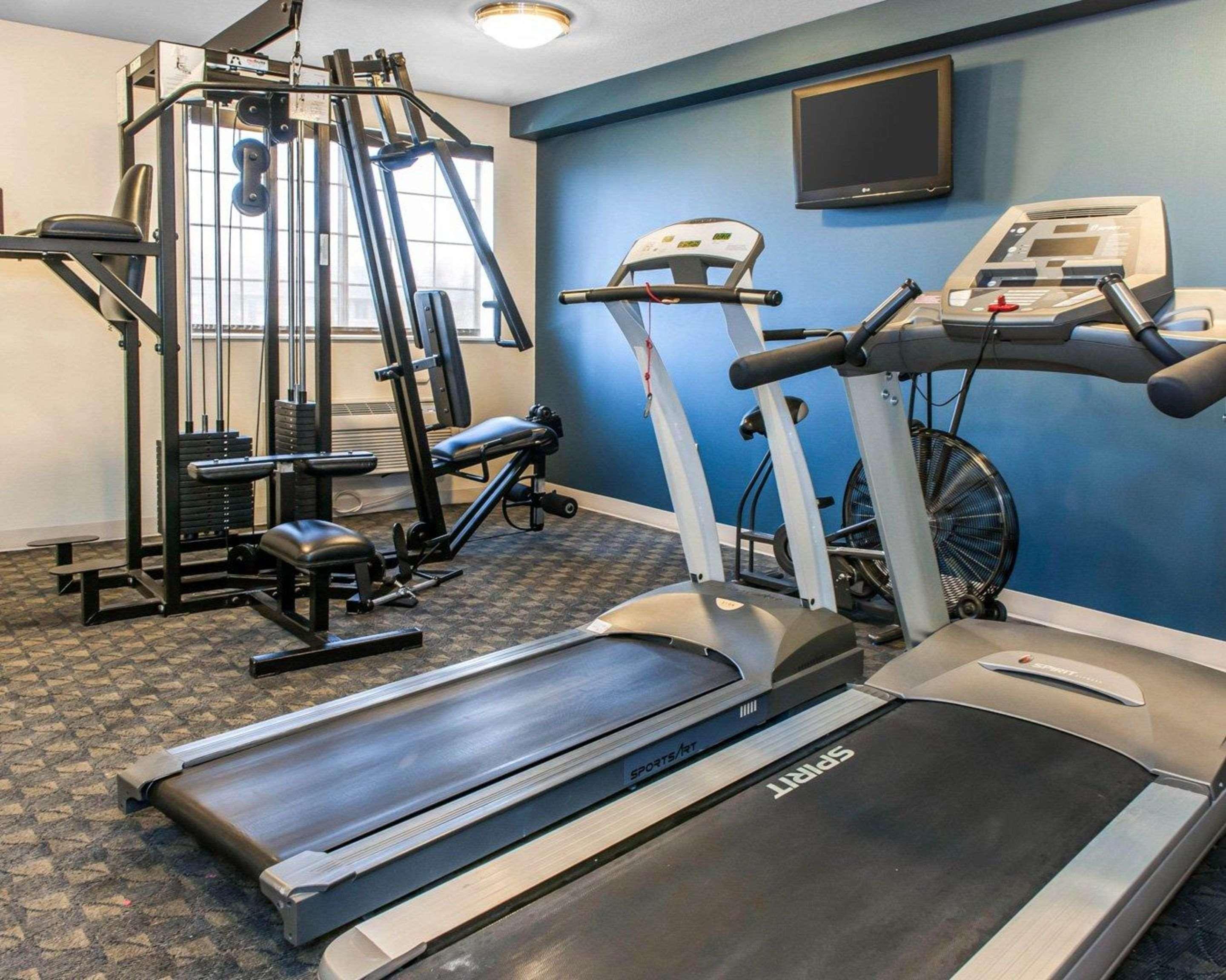 Comfort Inn & Suites Napoleon Экстерьер фото