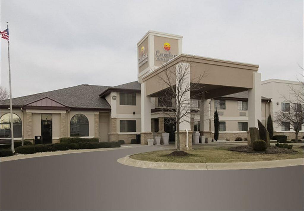 Comfort Inn & Suites Napoleon Экстерьер фото