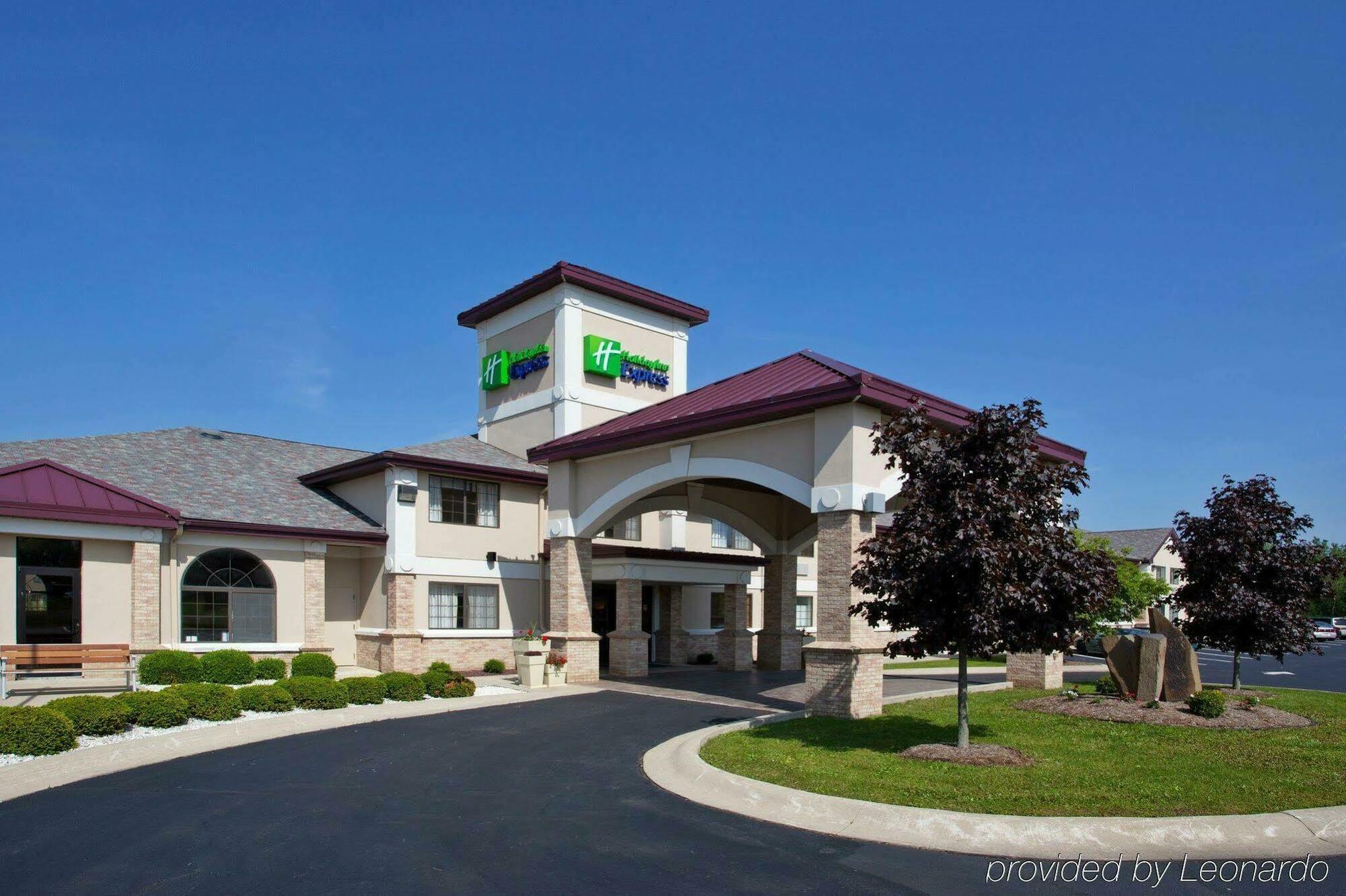 Comfort Inn & Suites Napoleon Экстерьер фото